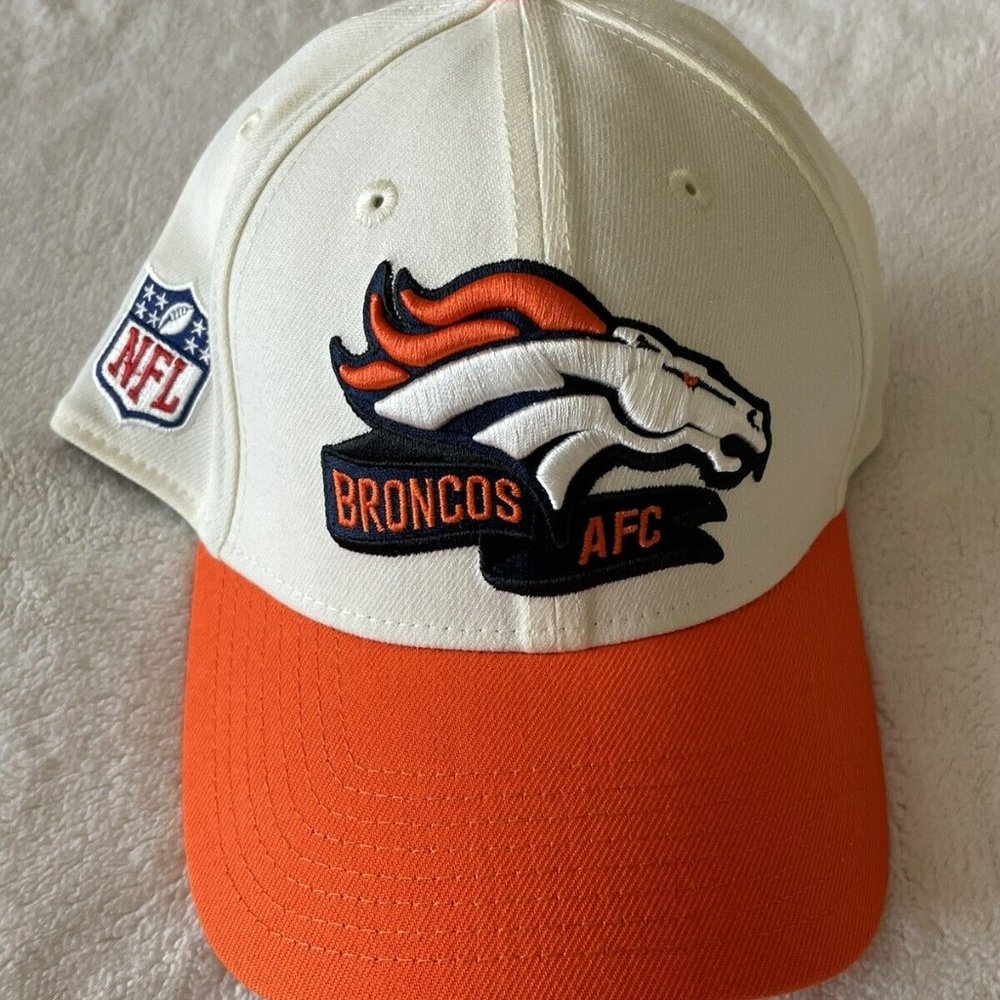 NFL Denver Broncos New Era Hat White Flex Fit Sz L-XL